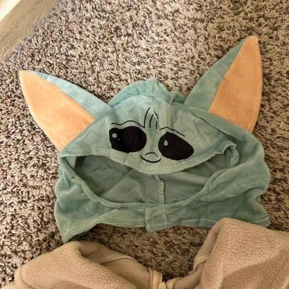 Baby Yoda Halloween Costume - Picture 3 of 7